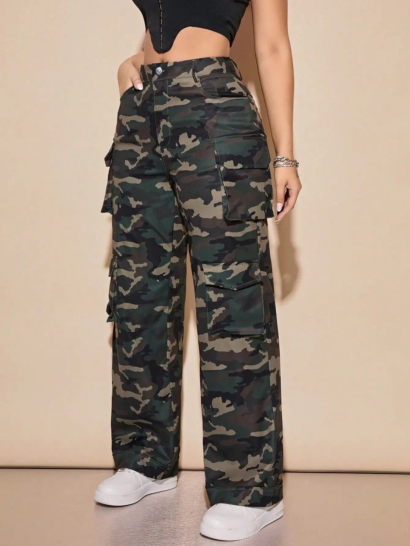 Women's Camo Cargo Pants High Waist Wide Leg Baggy Pants with Flat Pockets Casual Streetwear Jogger Military Pants 2025